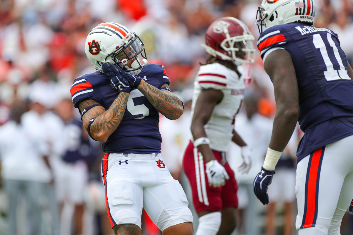 Donovan Kaufman vs UMass - Eric Starling/Auburn Daily